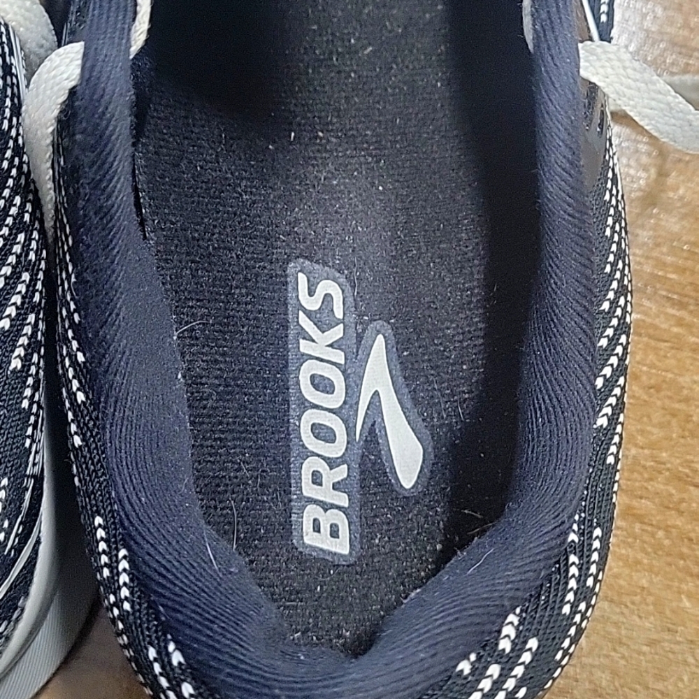 Brooks Levitate 5 Road Running Black Shoes Womens-Size 10 - Picture 5 of 17